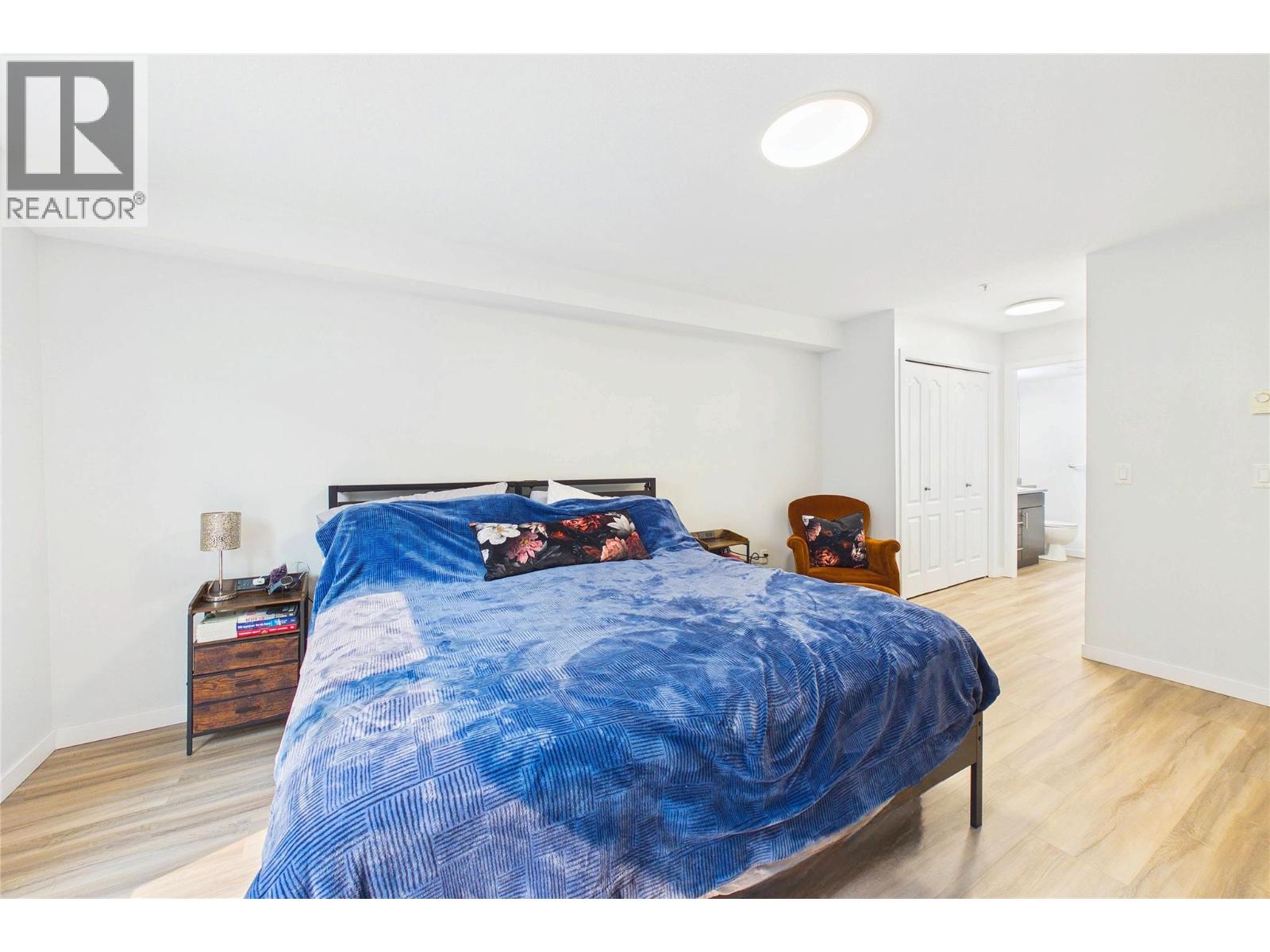 #1103 325 McIntosh Road - 24