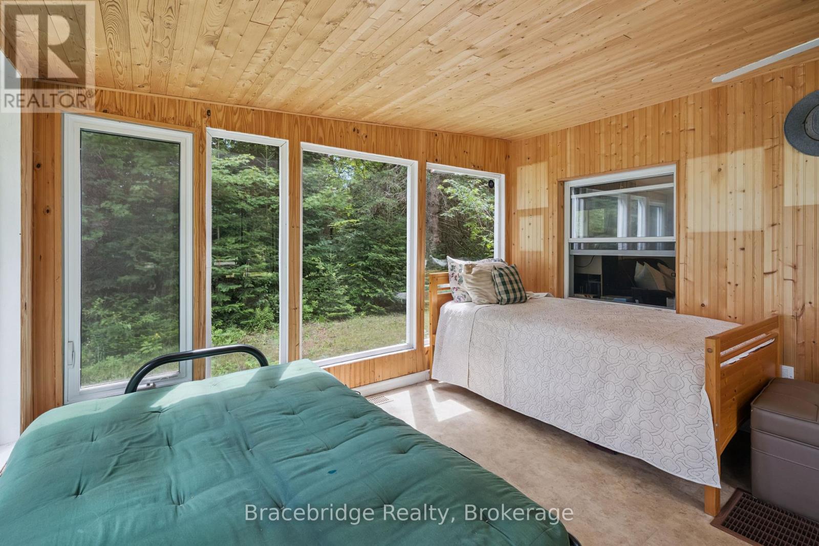 1100 COLONY ROAD - 18