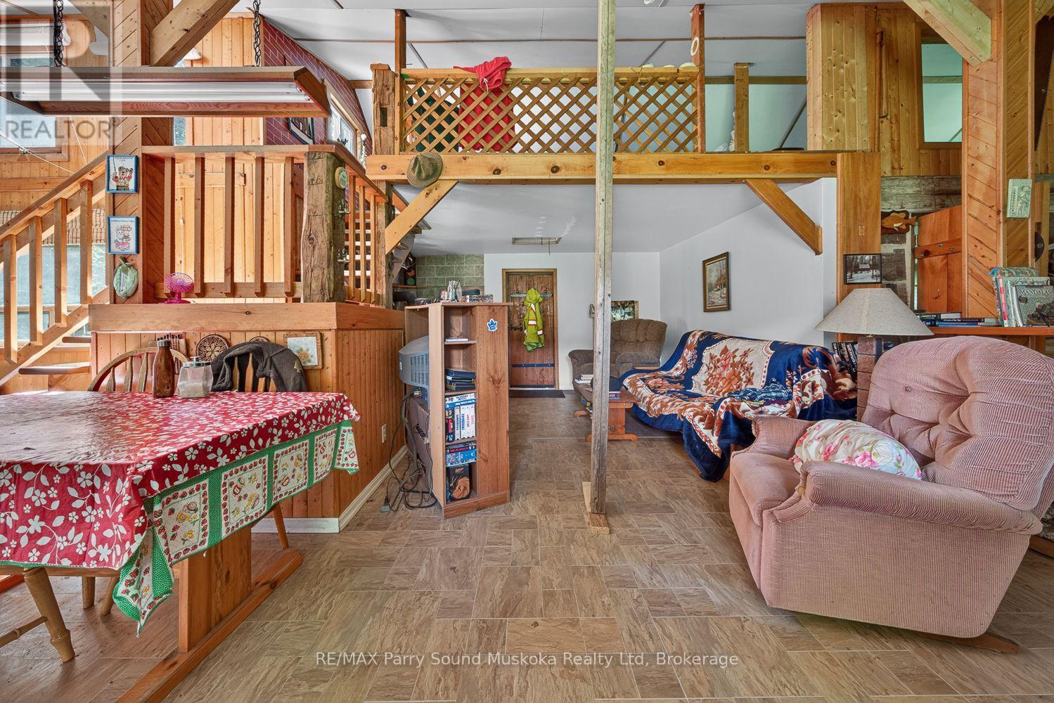 32 SHADY MAPLE TRAIL - 19