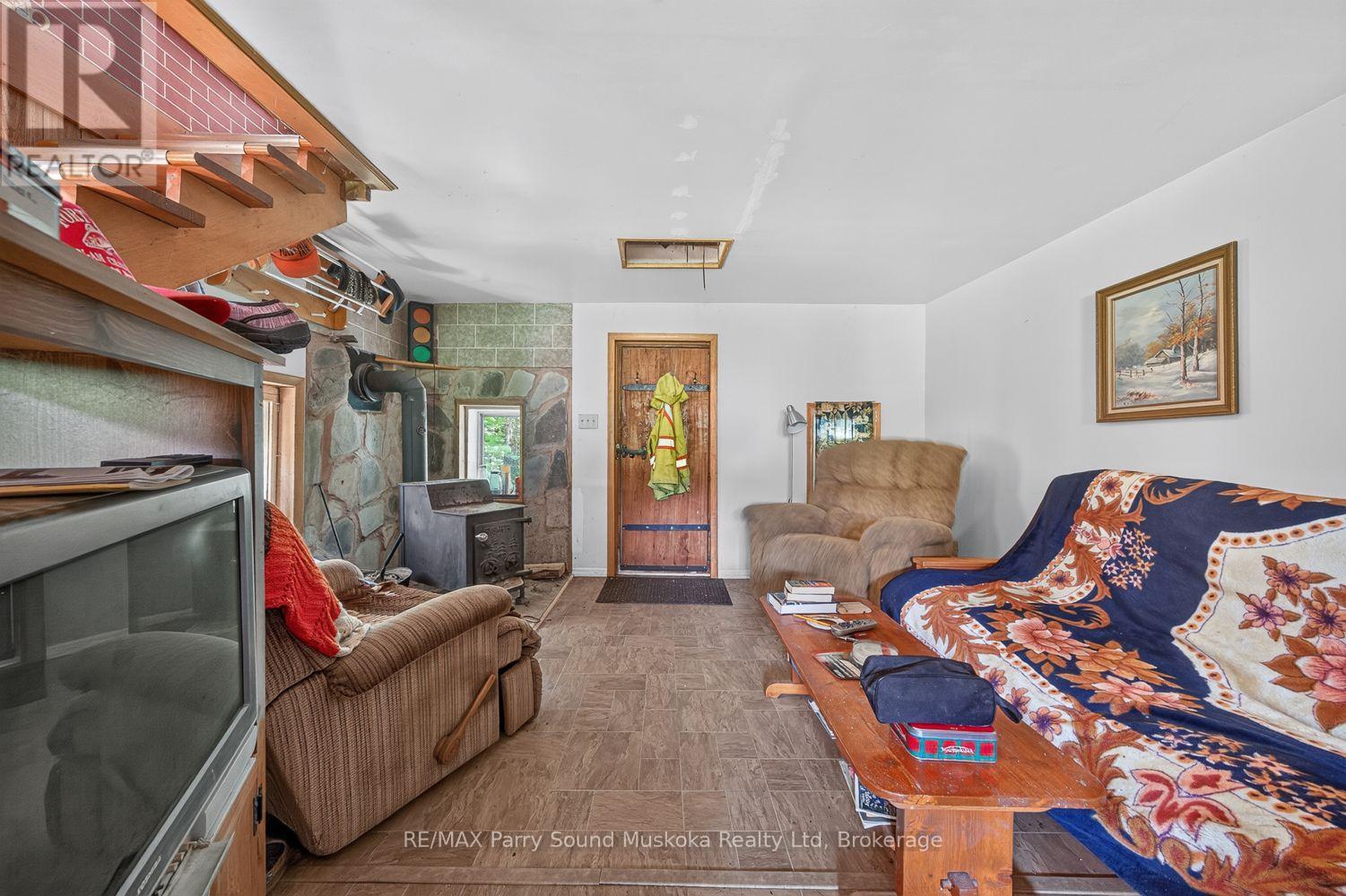 32 SHADY MAPLE TRAIL - 7
