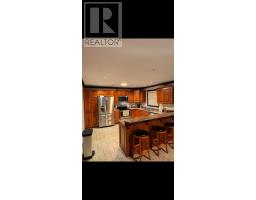 18 Capri Court thumbnail 12