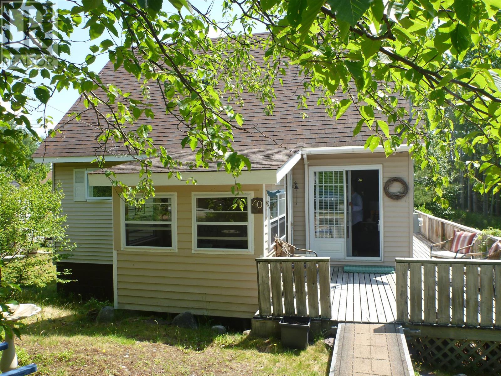 40 Loop Road