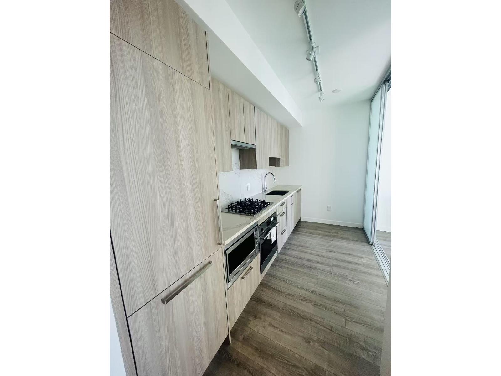 1301 13350 CENTRAL AVENUE, Surrey