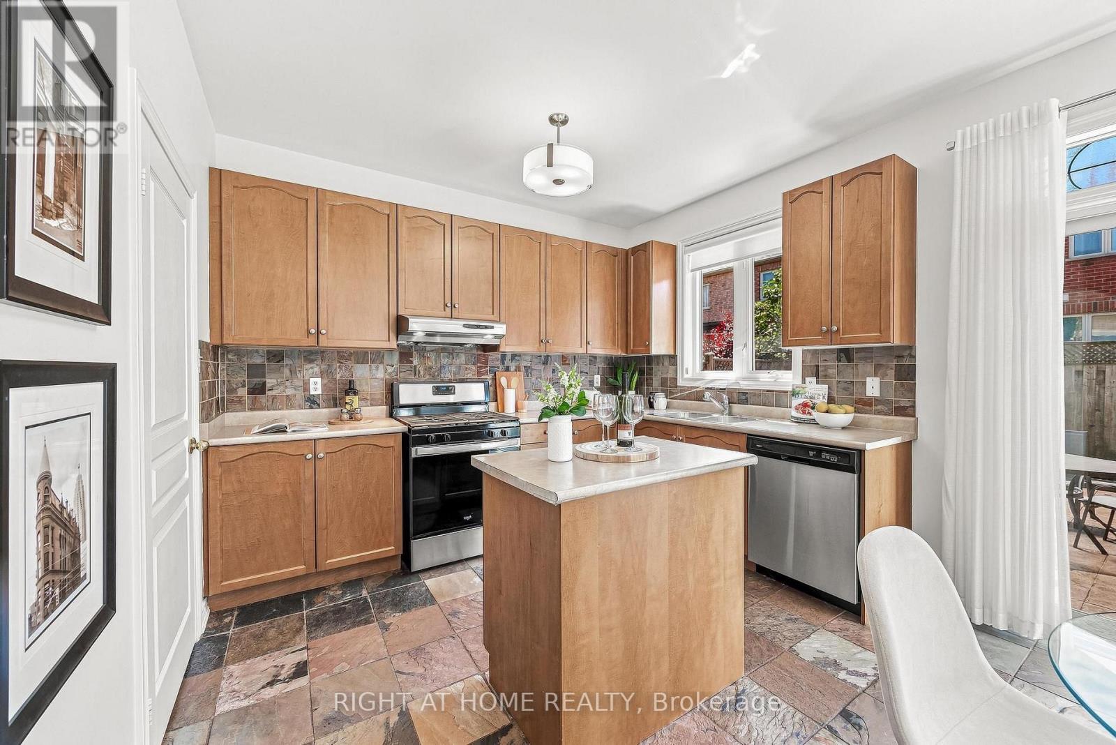 9 GRAND OAK DRIVE - Image 12