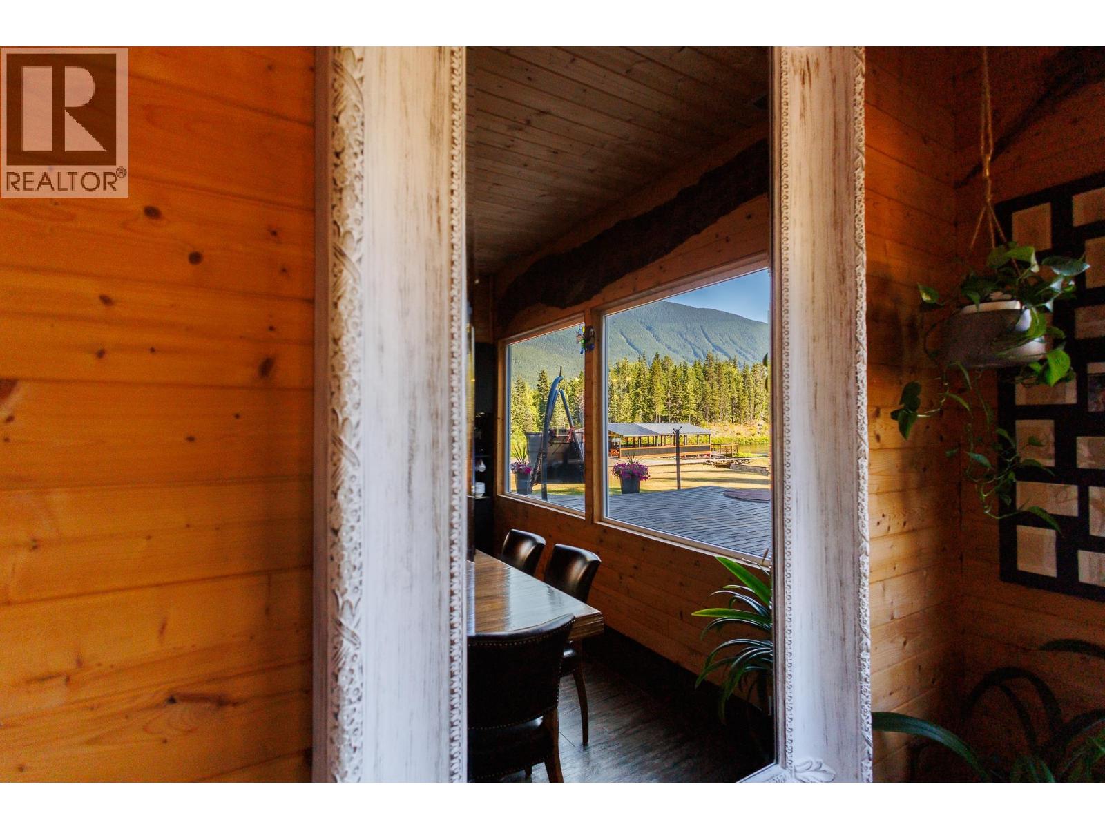 20519 16 HIGHWAY - 12