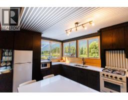 Primary Bedroom - 20519 16 Highway, Terrace, BC V0J1G0 Photo 10