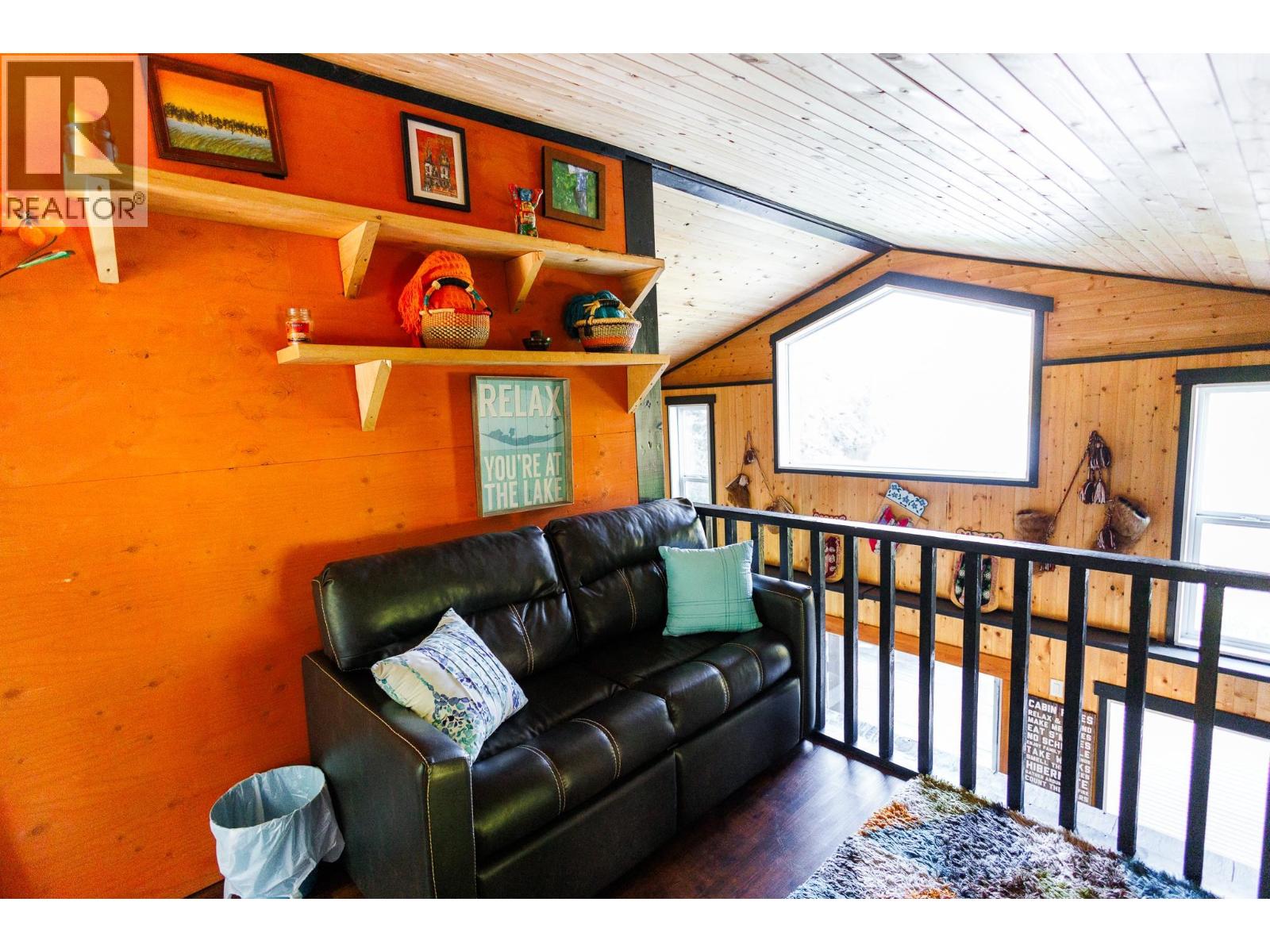 20519 16 HIGHWAY - 36