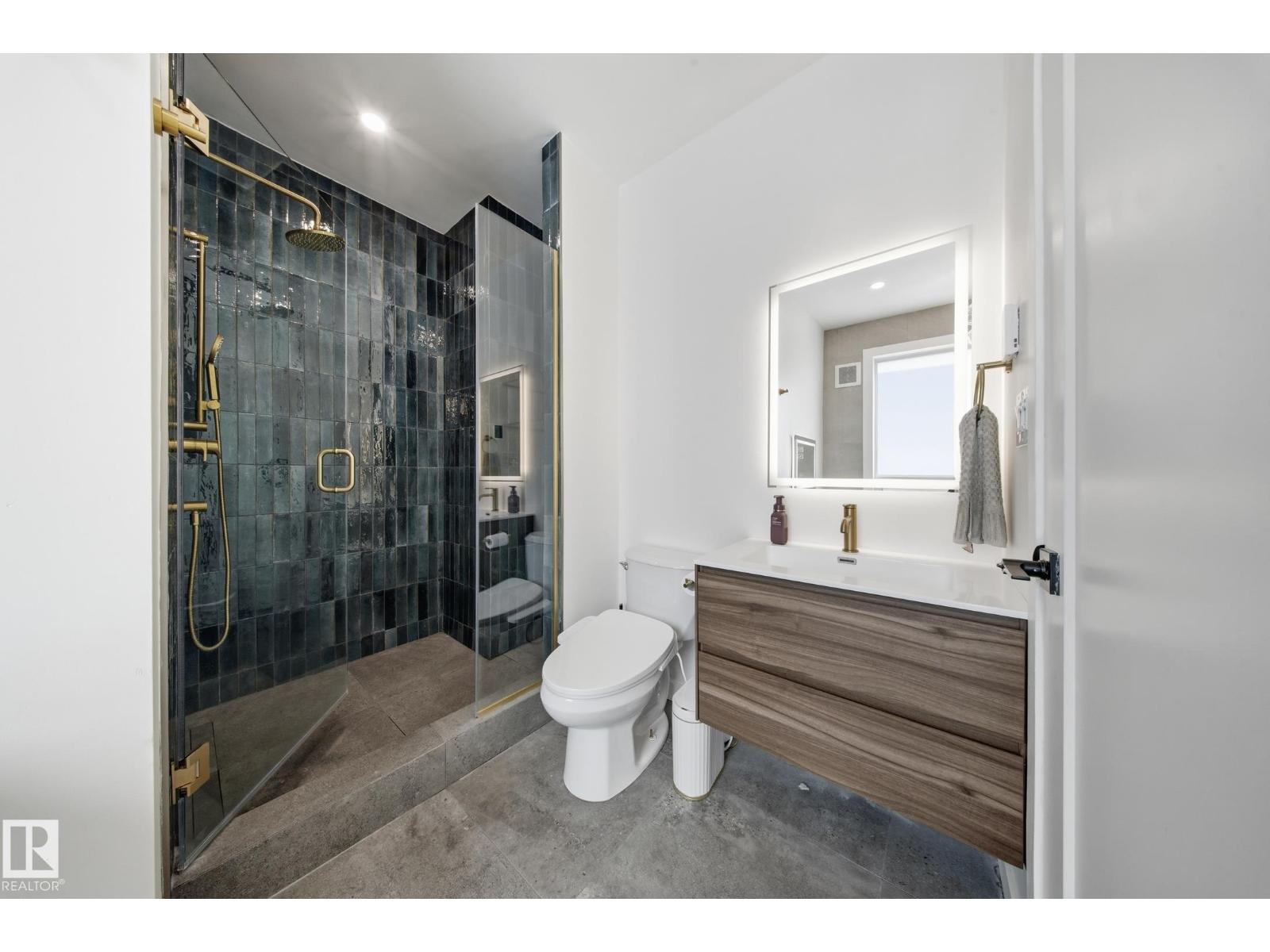 5406 110 ST NW - 25