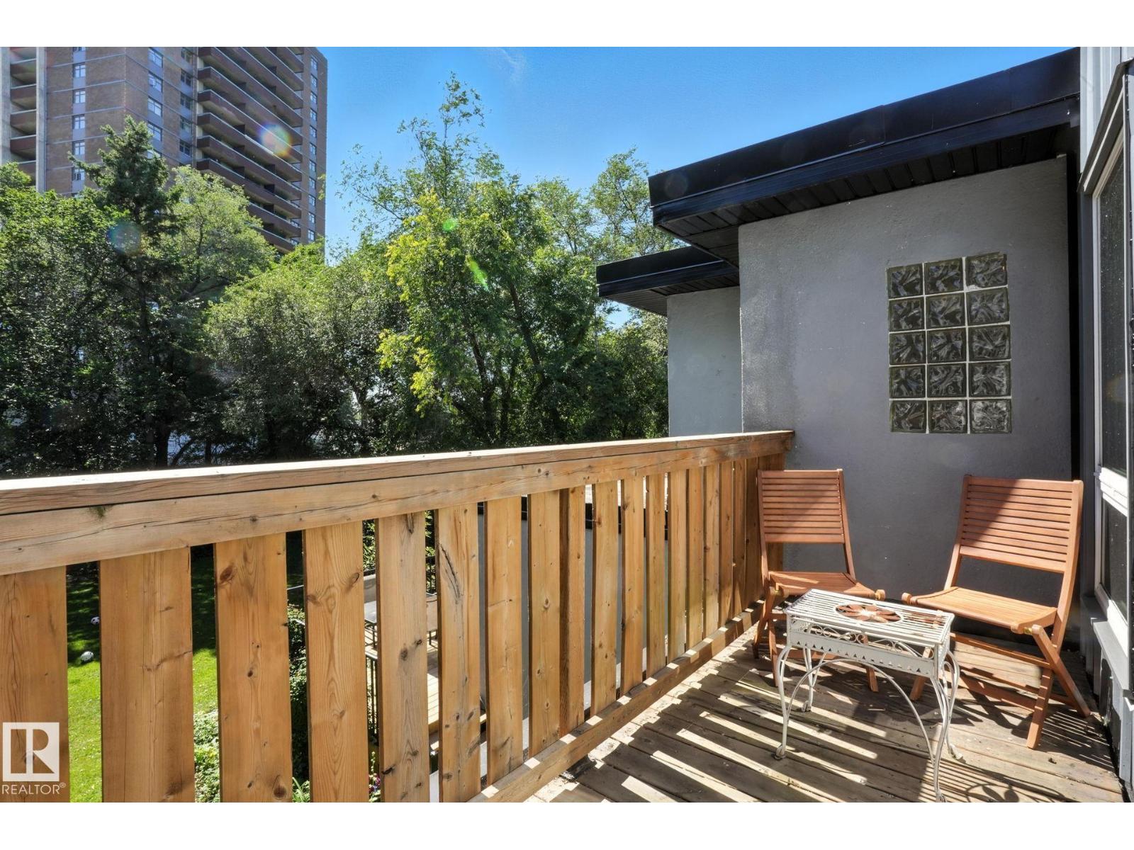5406 110 ST NW - 31