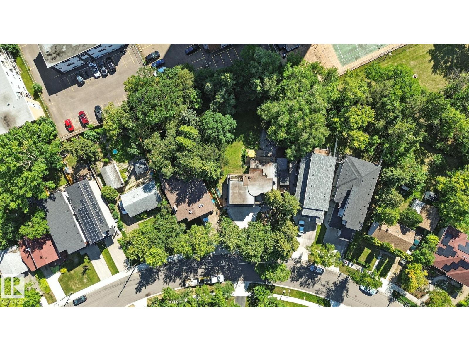 5406 110 ST NW - 51