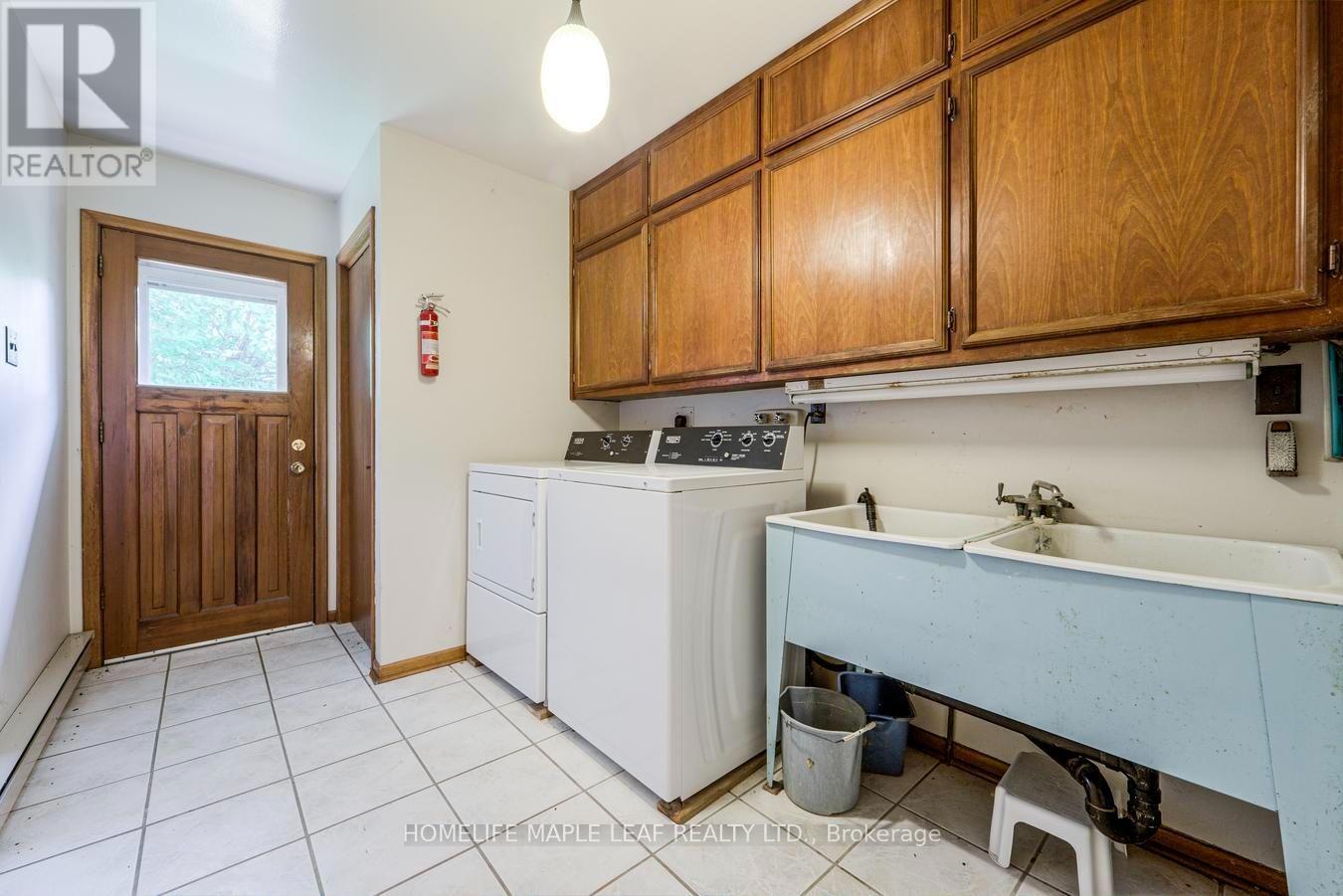 7687 APPLEBY LINE - Image 22