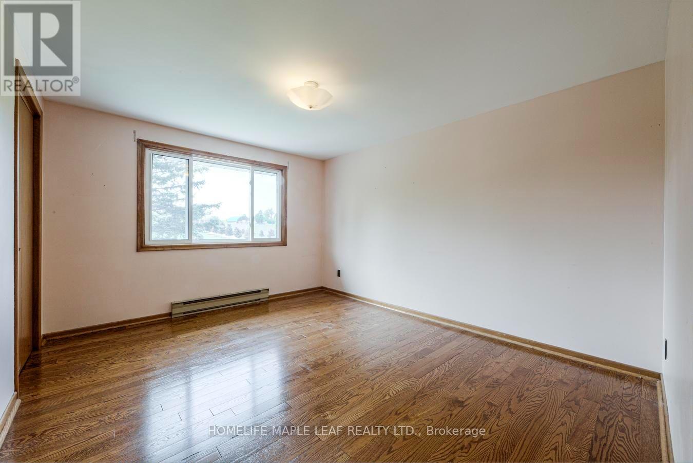 7687 APPLEBY LINE - 29