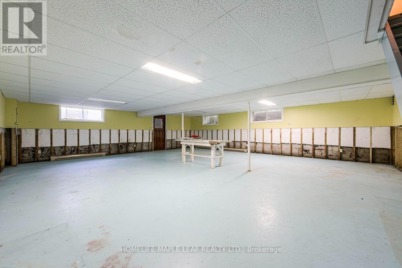 7687 APPLEBY LINE - Image 36