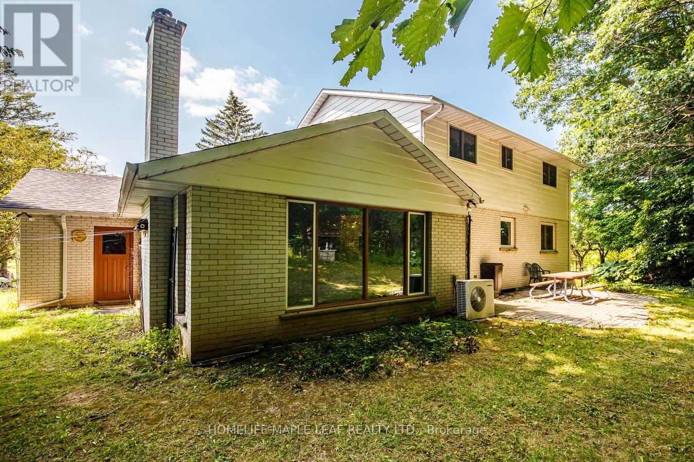 7687 APPLEBY LINE - 38