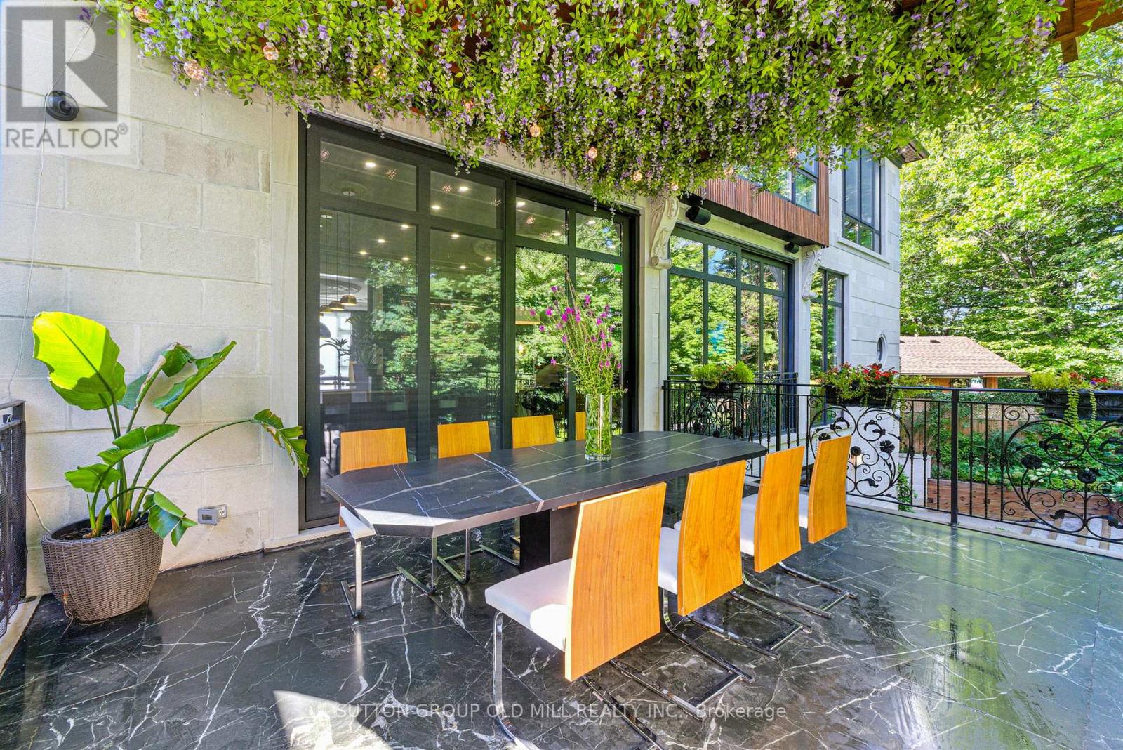 10 HILLAVON DRIVE - 50