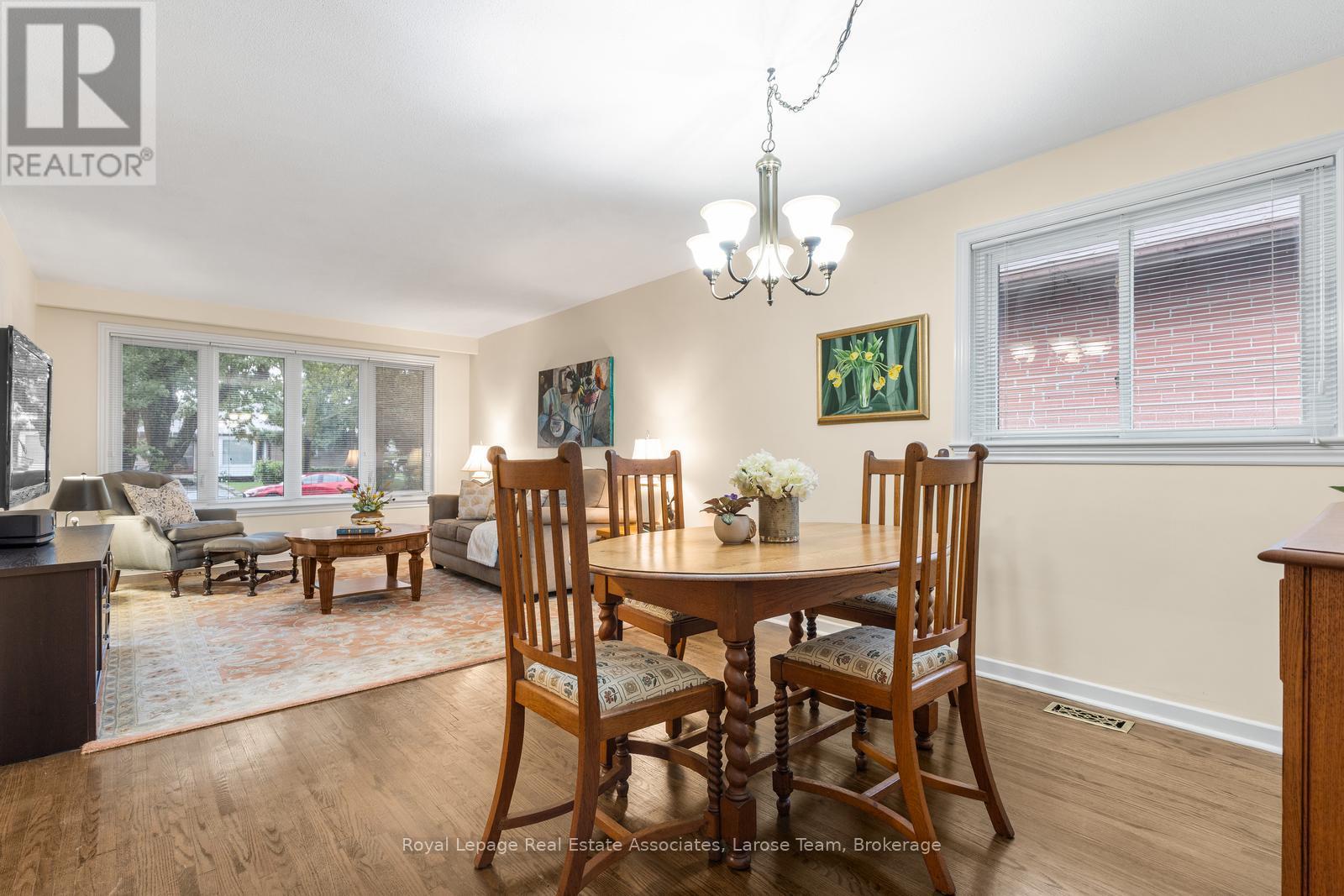 1515 THETFORD COURT - 10