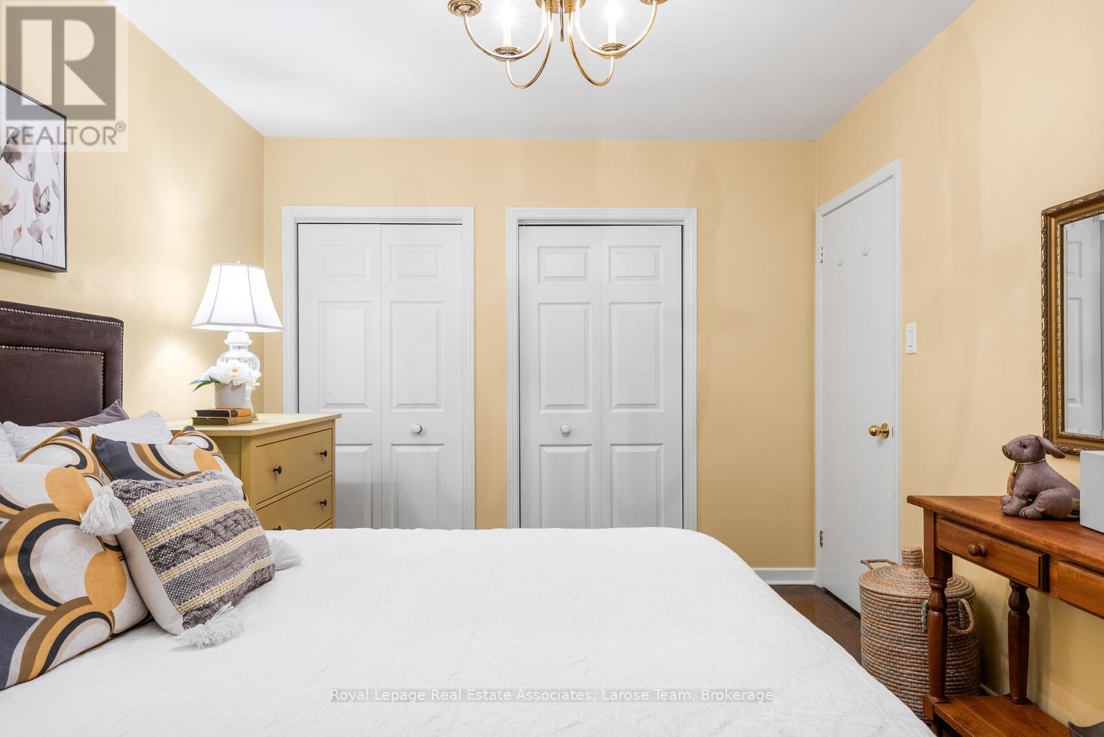 1515 THETFORD COURT - 19