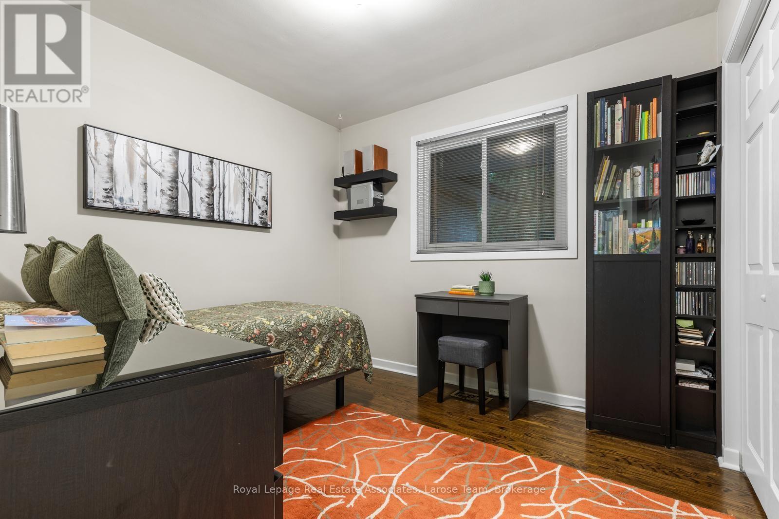 1515 THETFORD COURT - 21