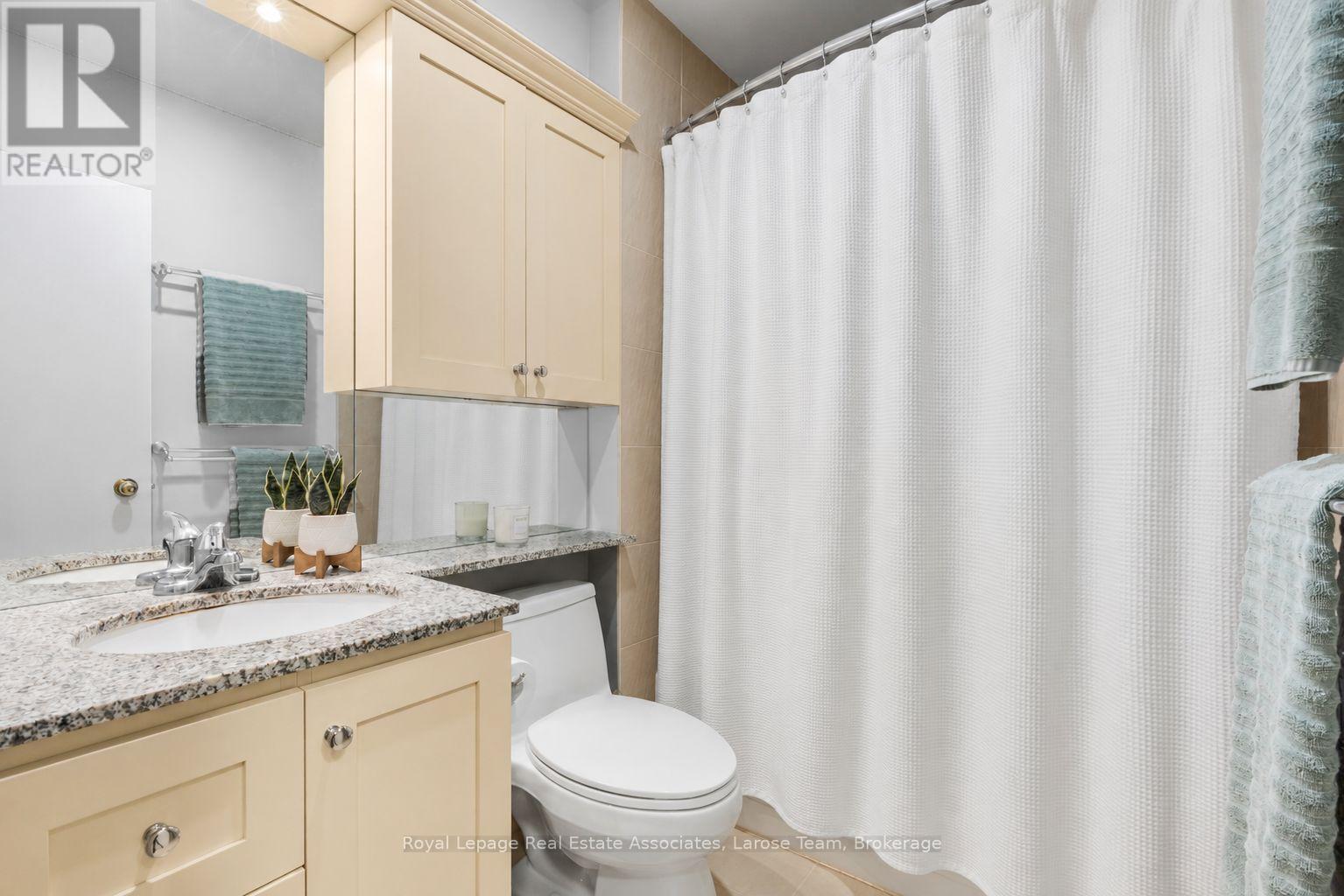 1515 THETFORD COURT - 25