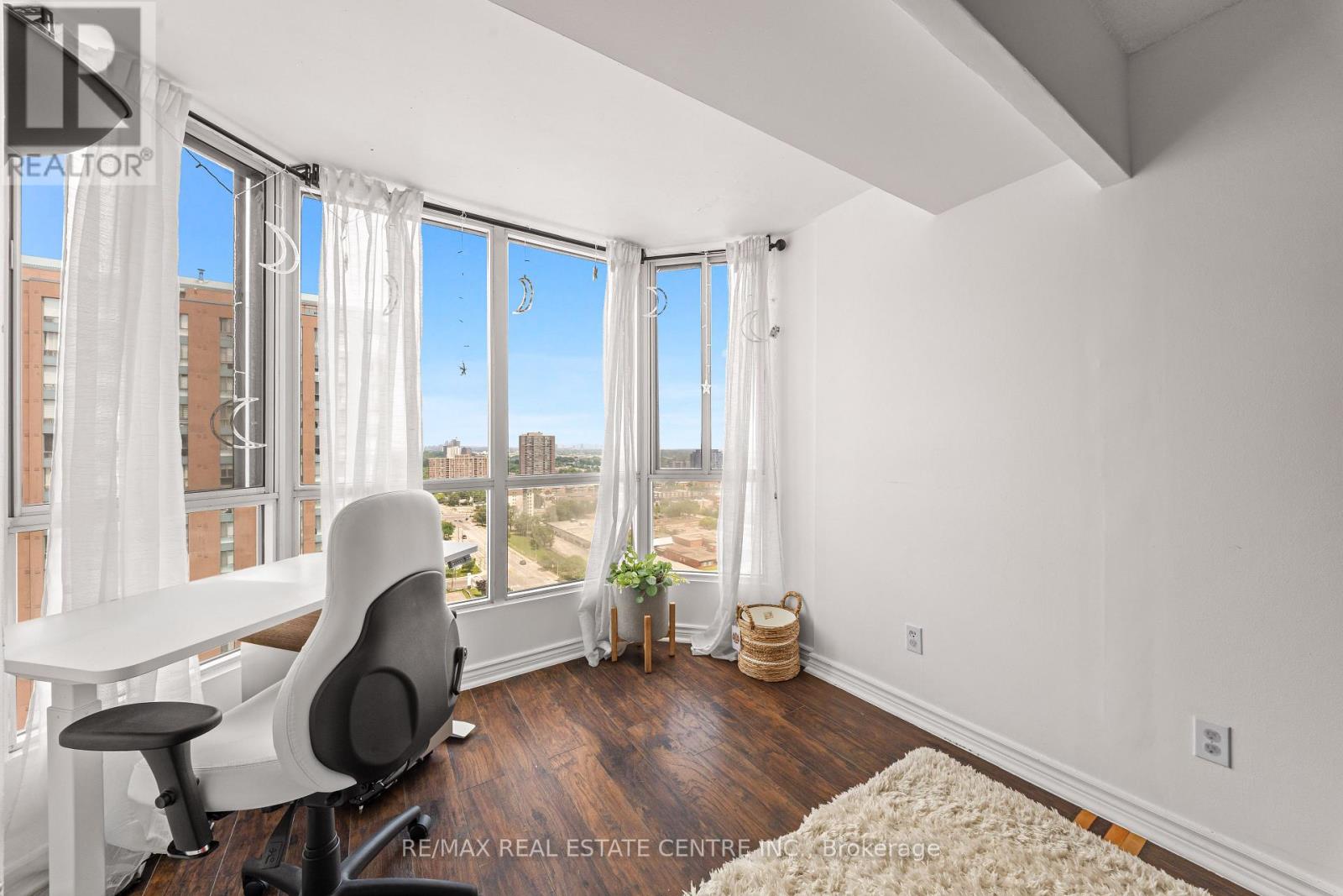 #1907 145 HILLCREST AVENUE - Image 11