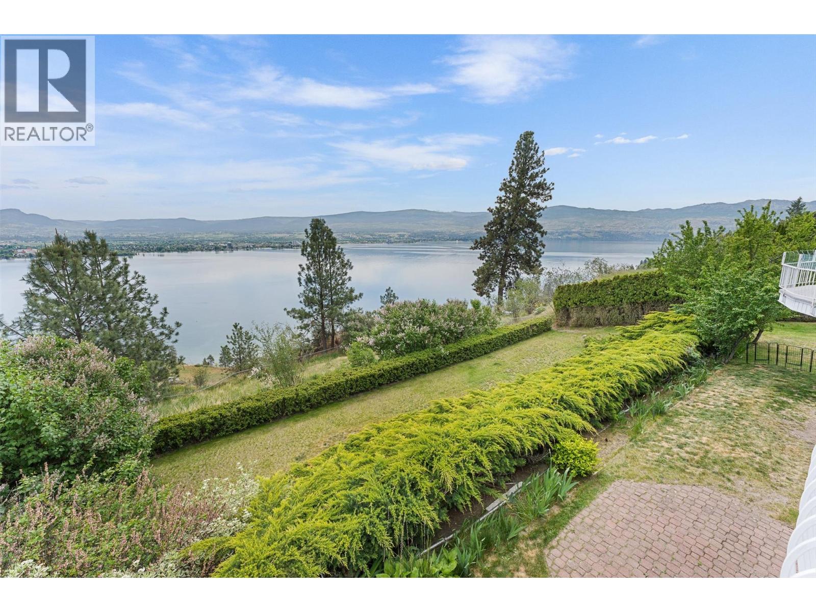 2157 Alexander Place - 31
