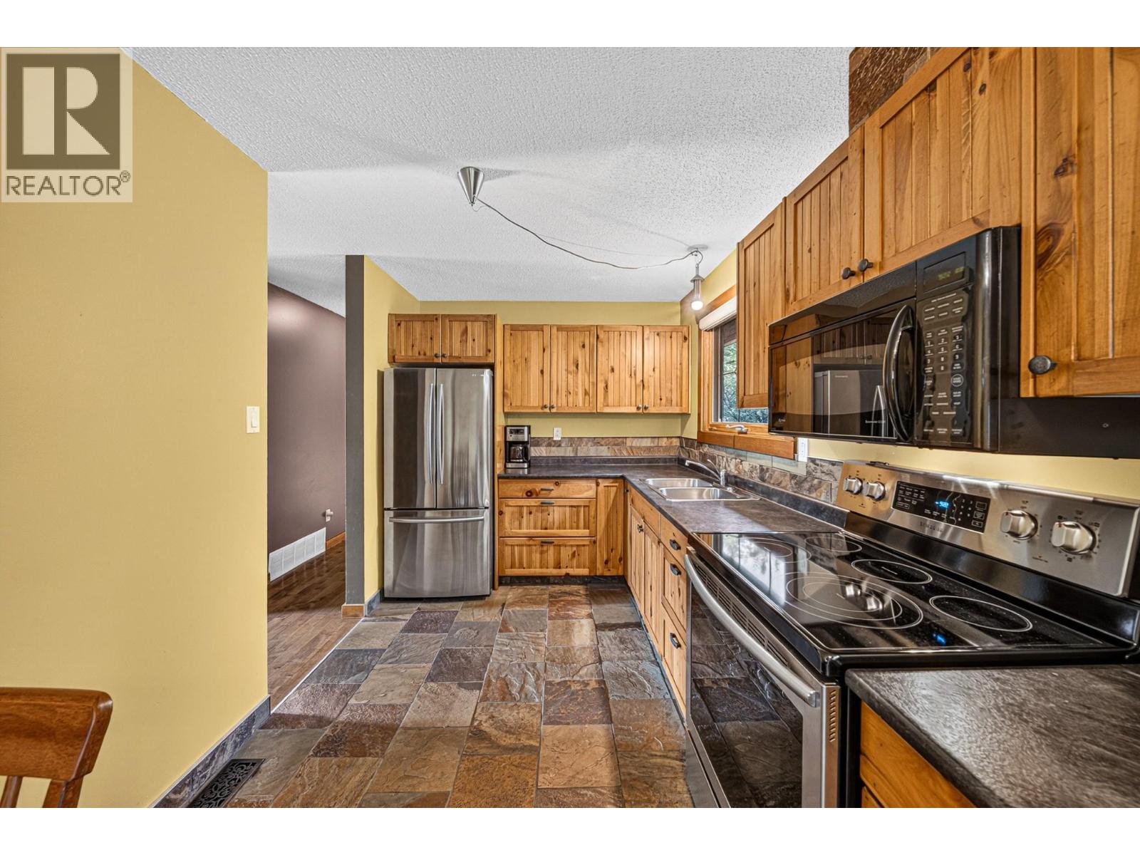 405 Maple Street, Sparwood