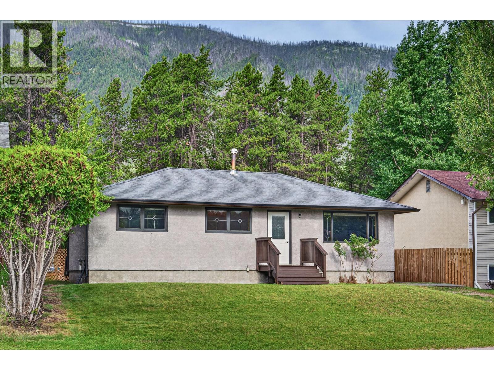 405 Maple Street, Sparwood