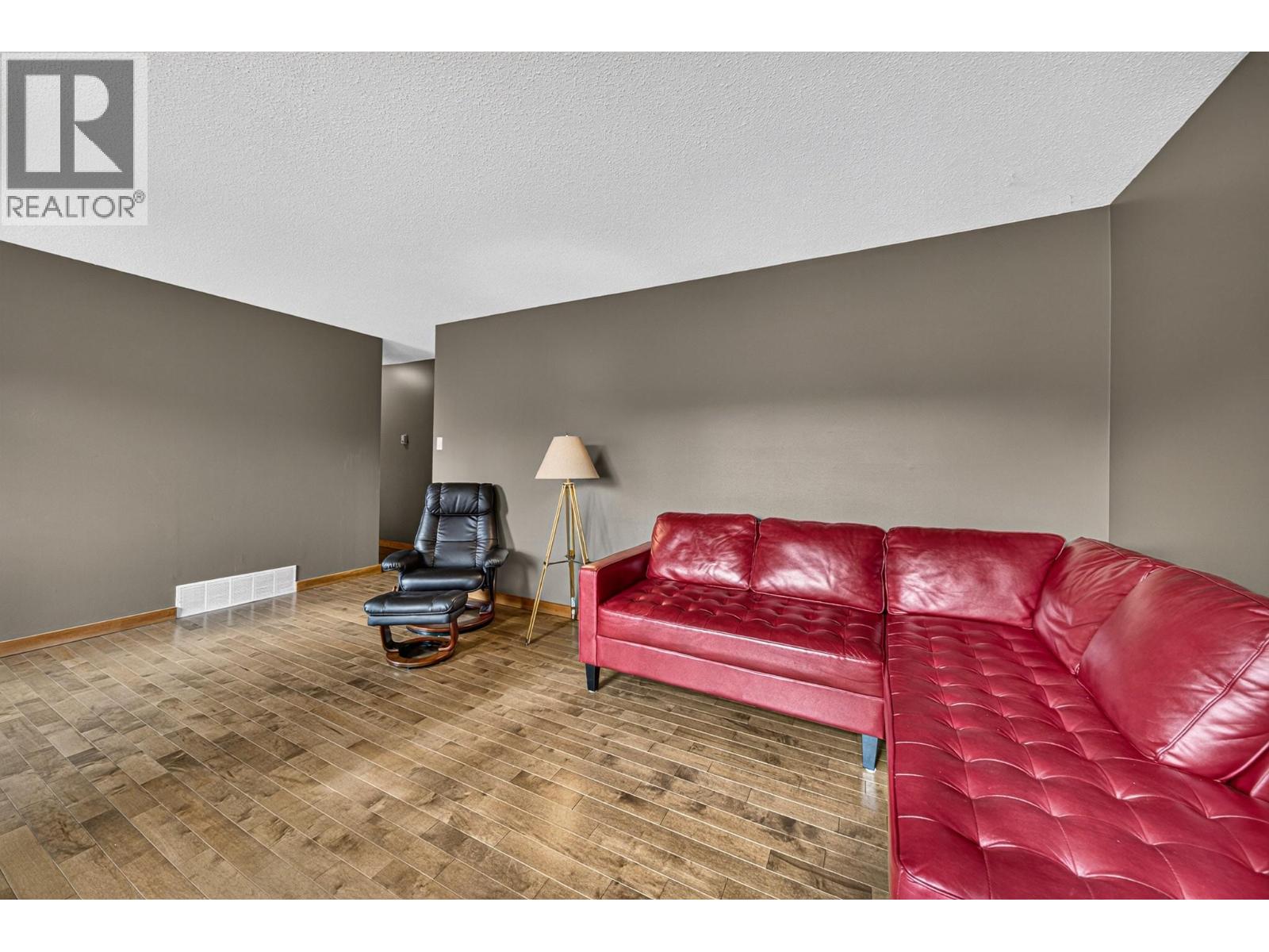 405 Maple Street, Sparwood