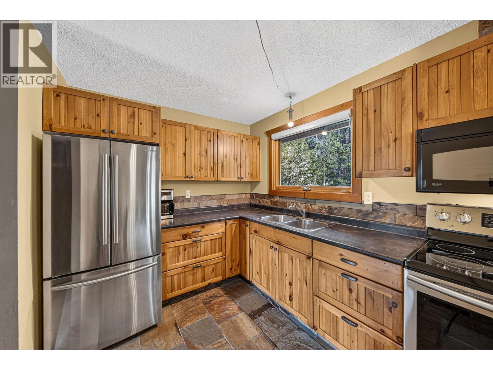 405 Maple Street, Sparwood