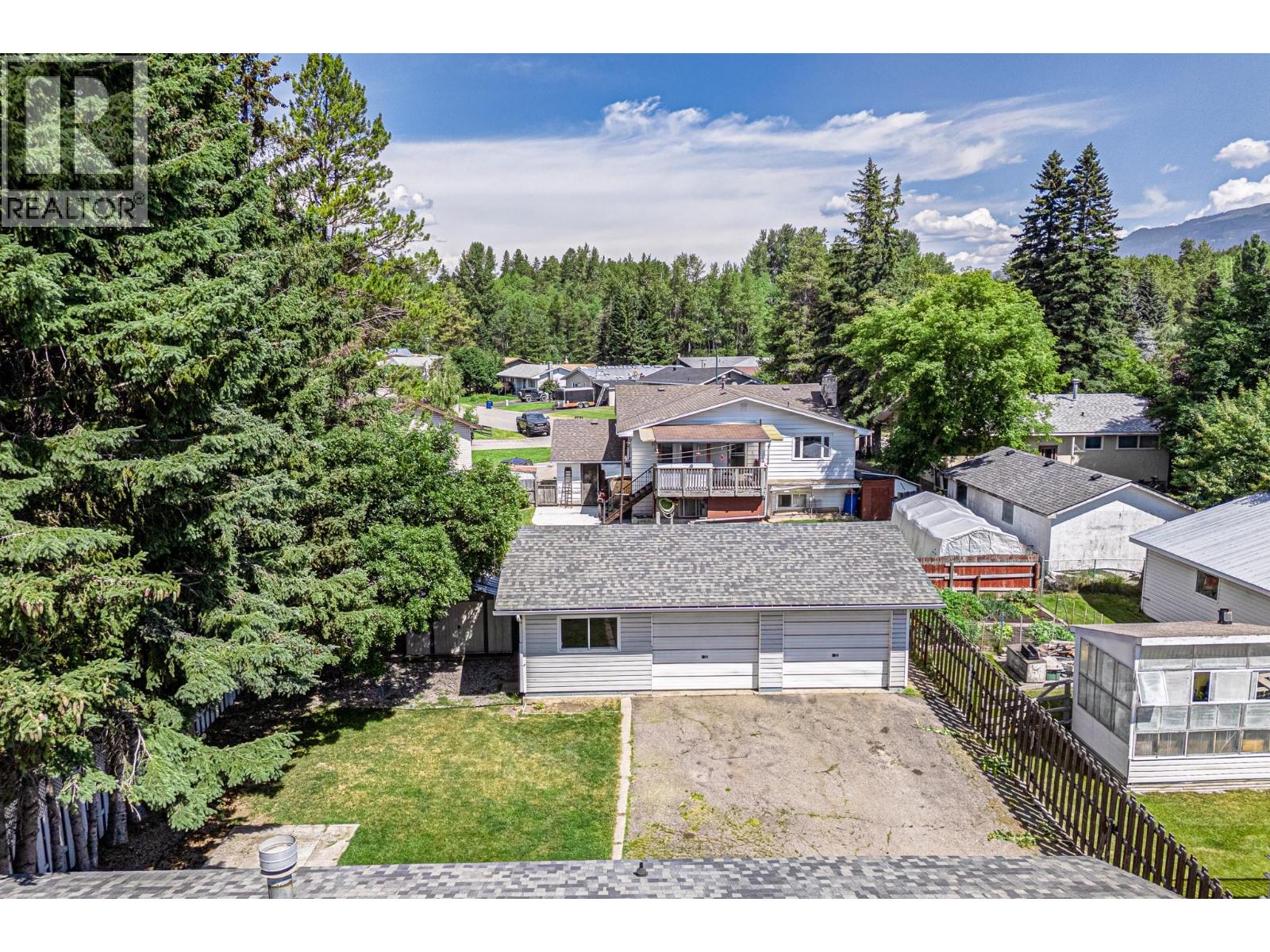 340 Pacific Yew Crescent - 59