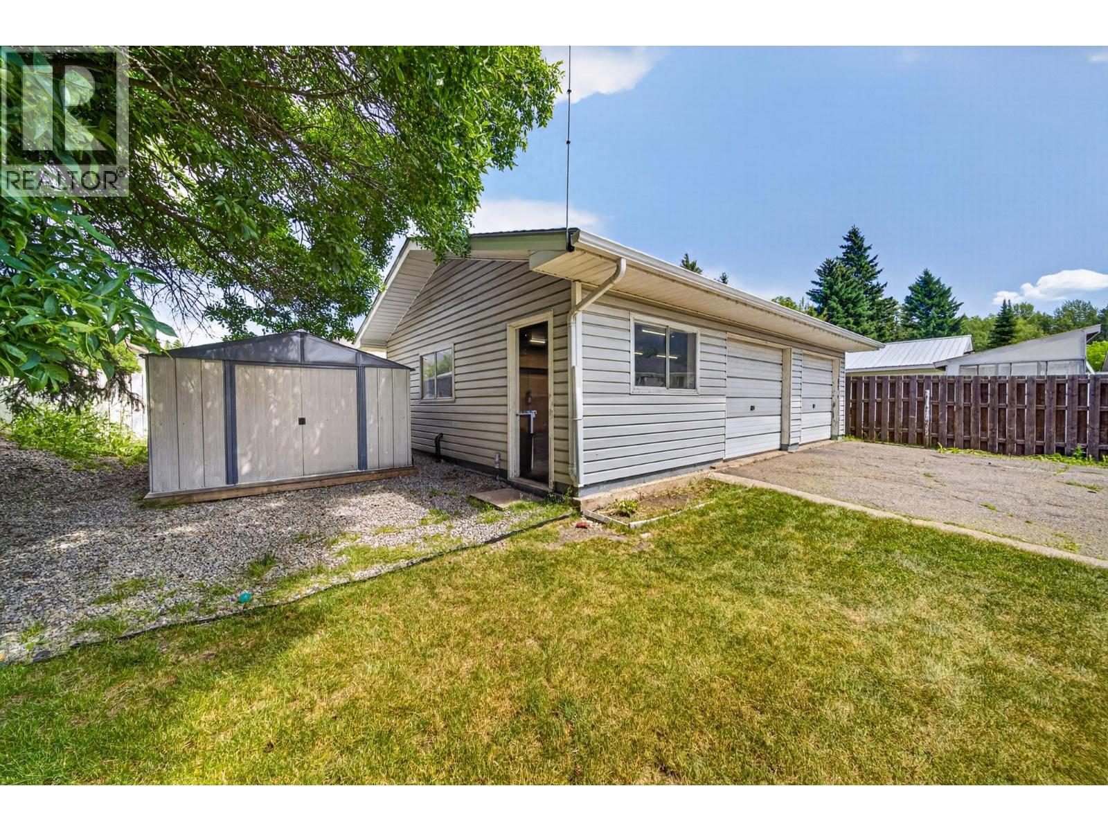340 Pacific Yew Crescent - 50