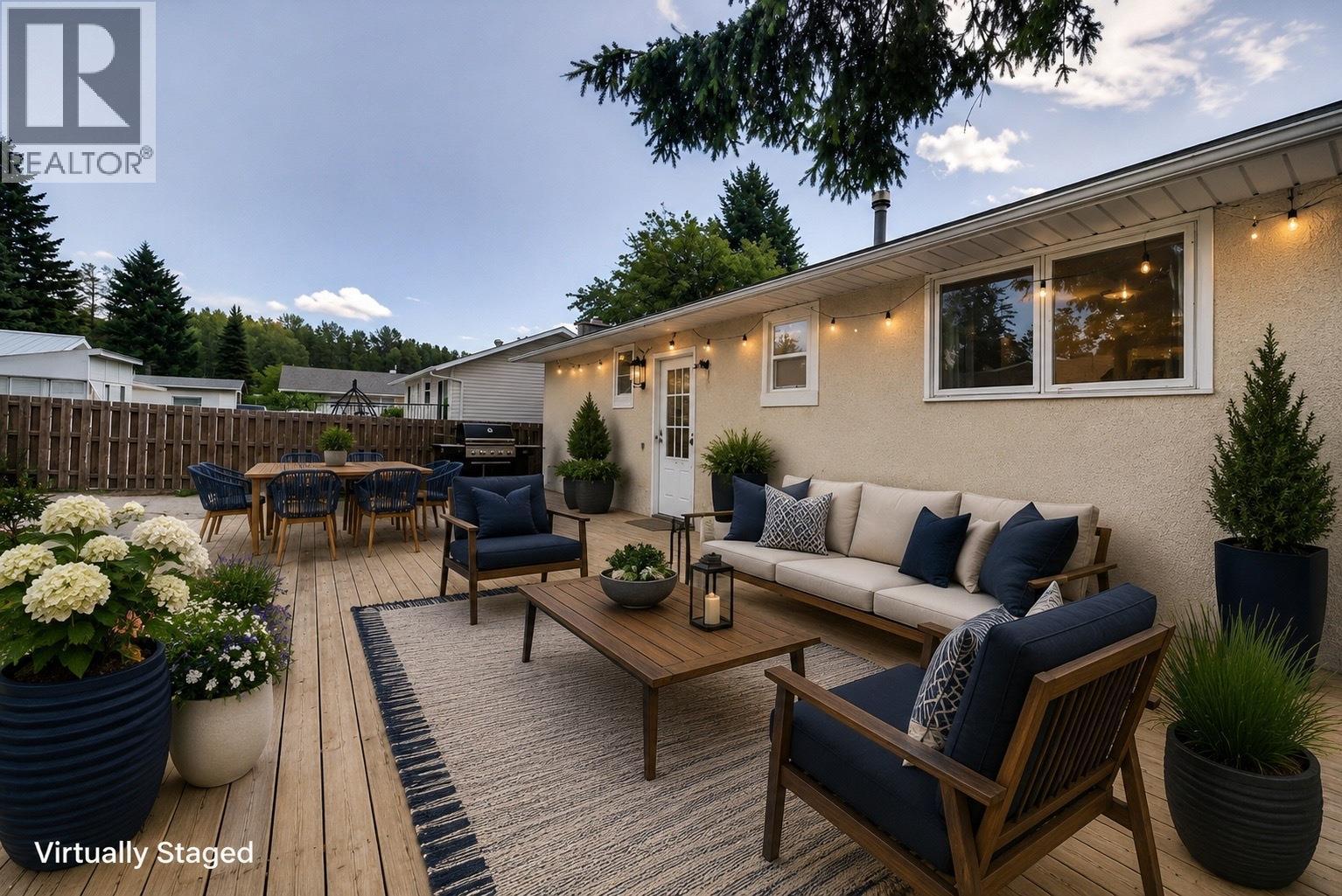 340 Pacific Yew Crescent - 44