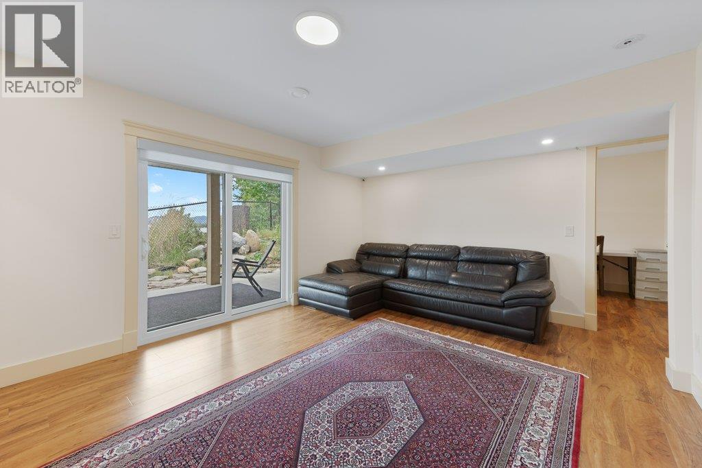 4852-4858 Lakeshore Road - 60