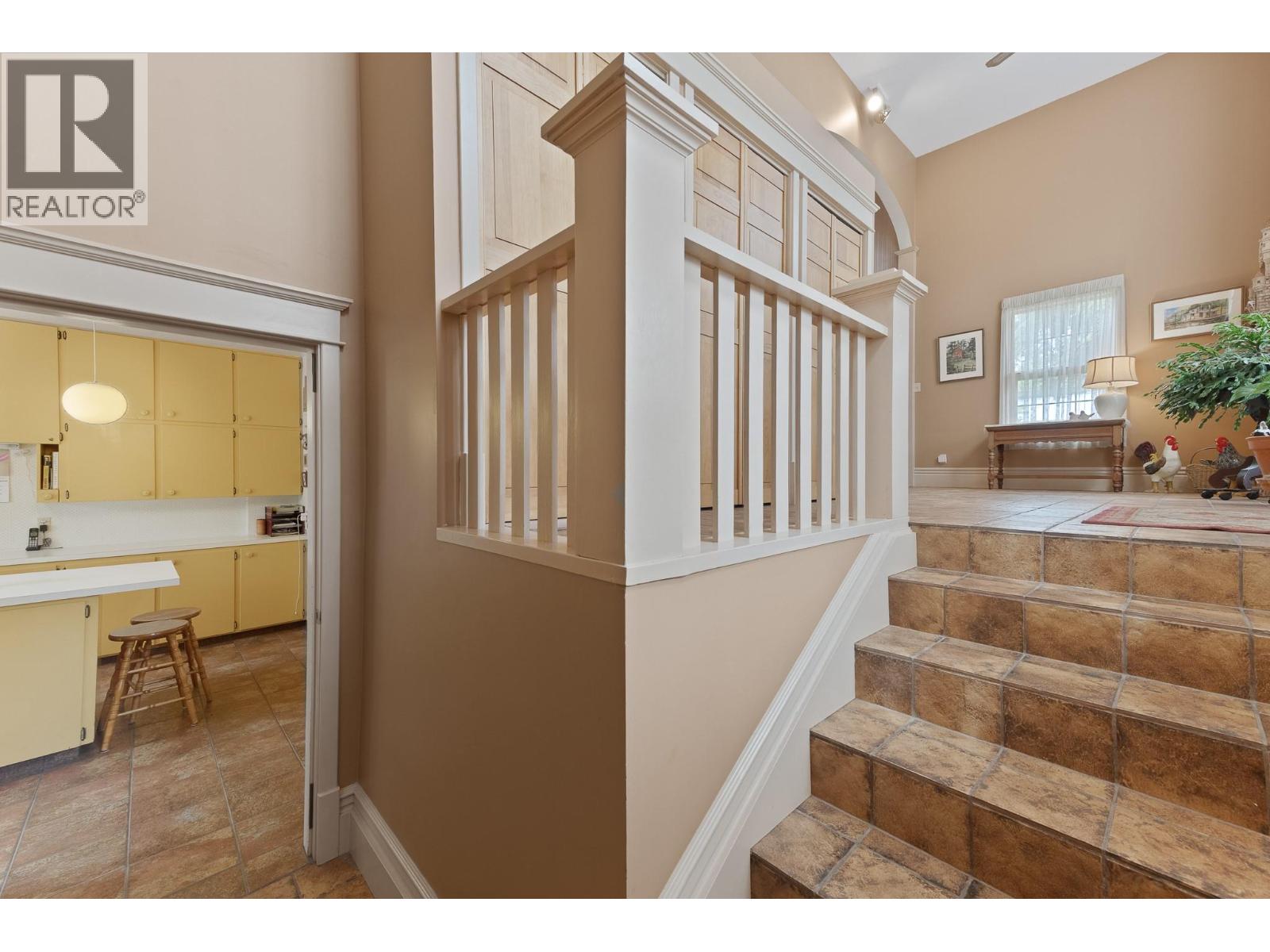 4852-4858 Lakeshore Road - 17
