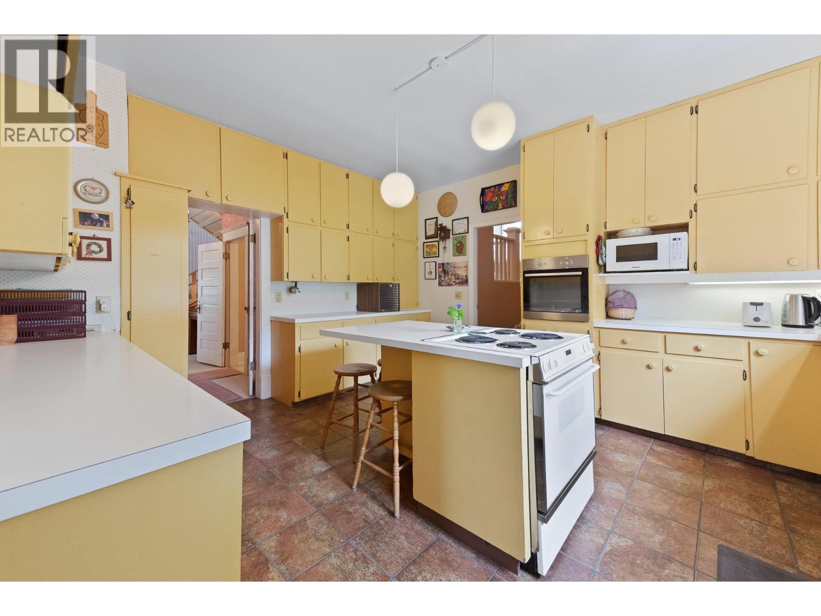 4852-4858 Lakeshore Road - 14