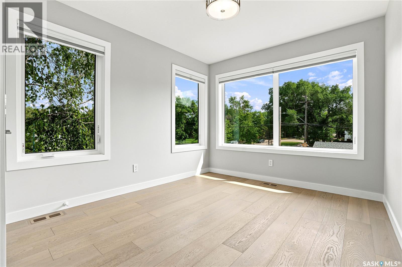 738 Main Street - Image 30