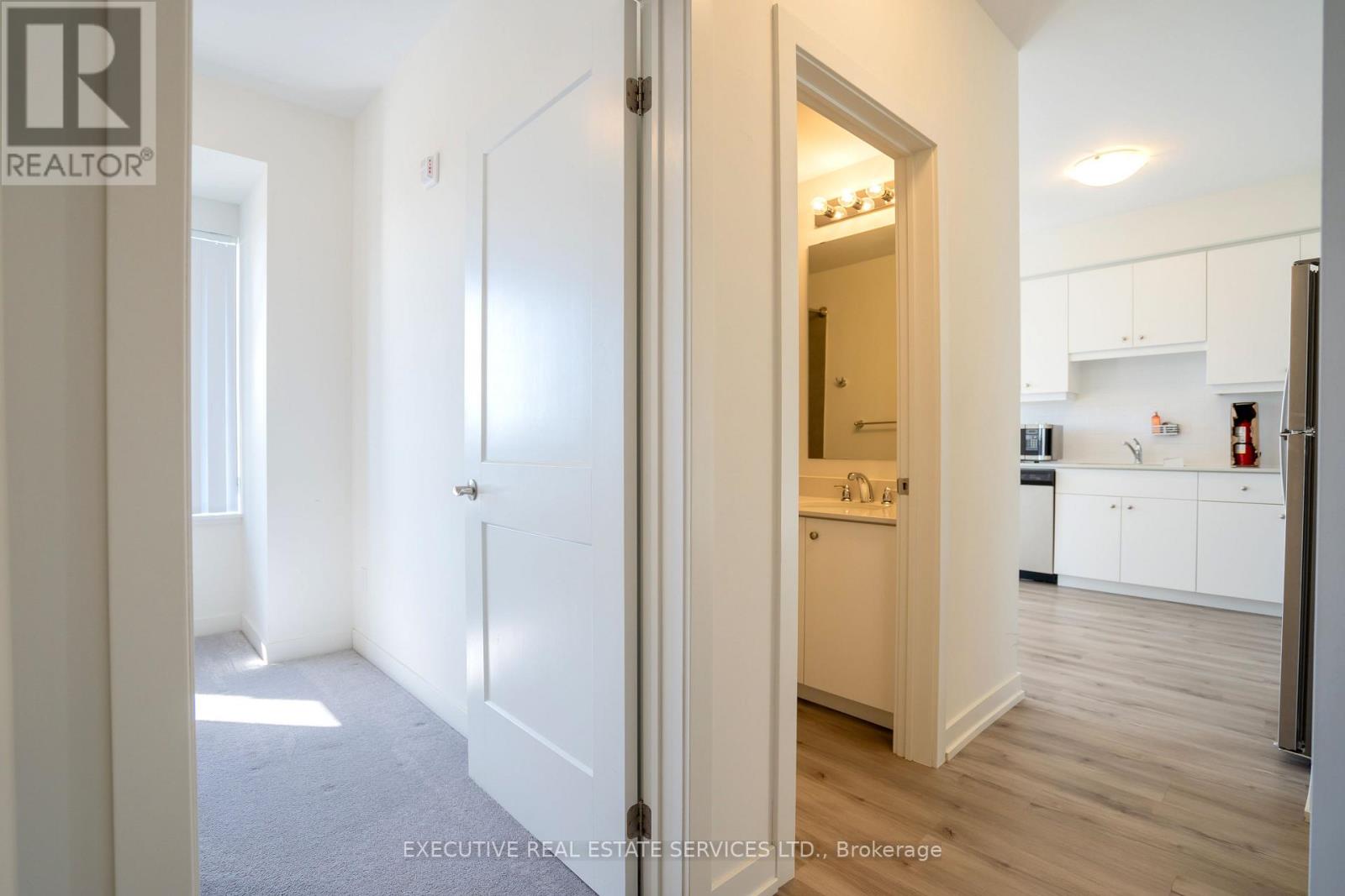 #322 251 NORTHFIELD DRIVE E - 14