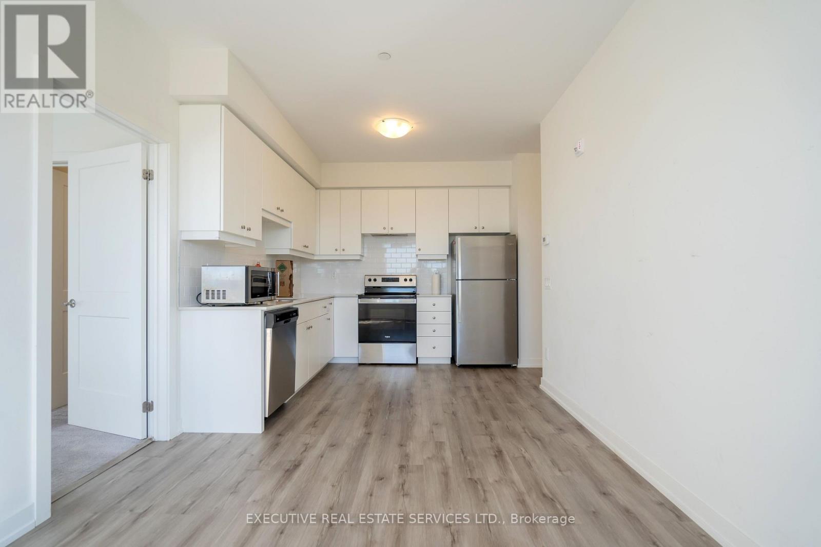 #322 251 NORTHFIELD DRIVE E - 20