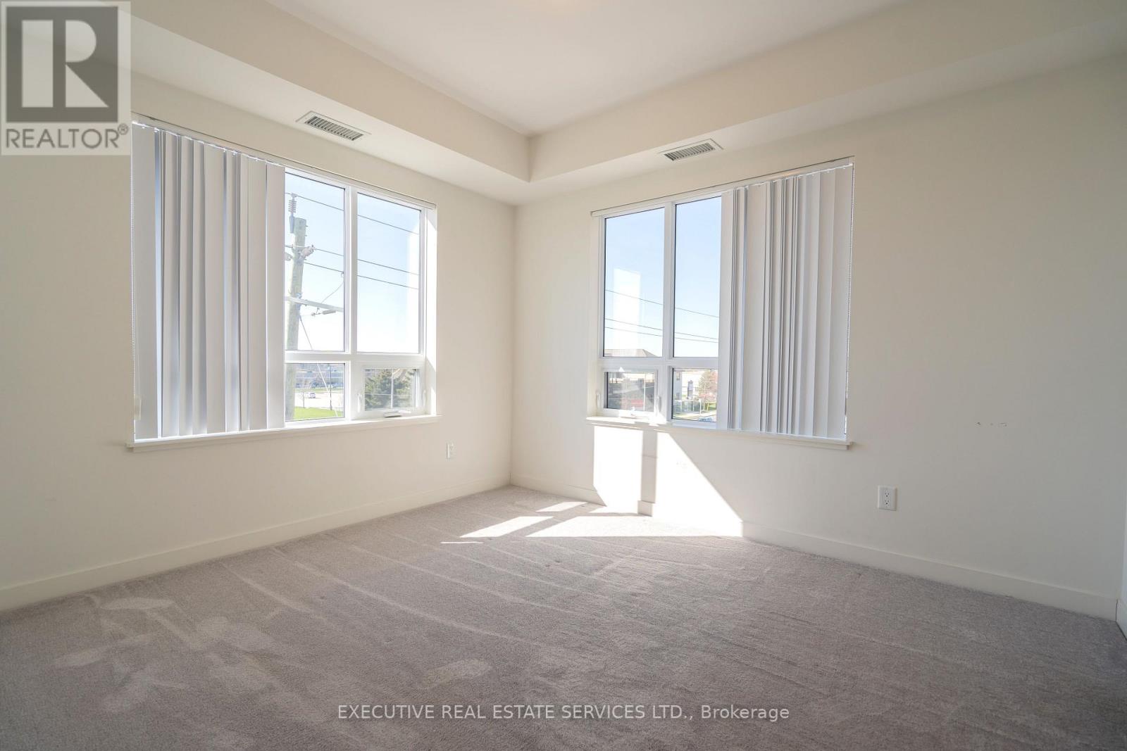 #322 251 NORTHFIELD DRIVE E - 31