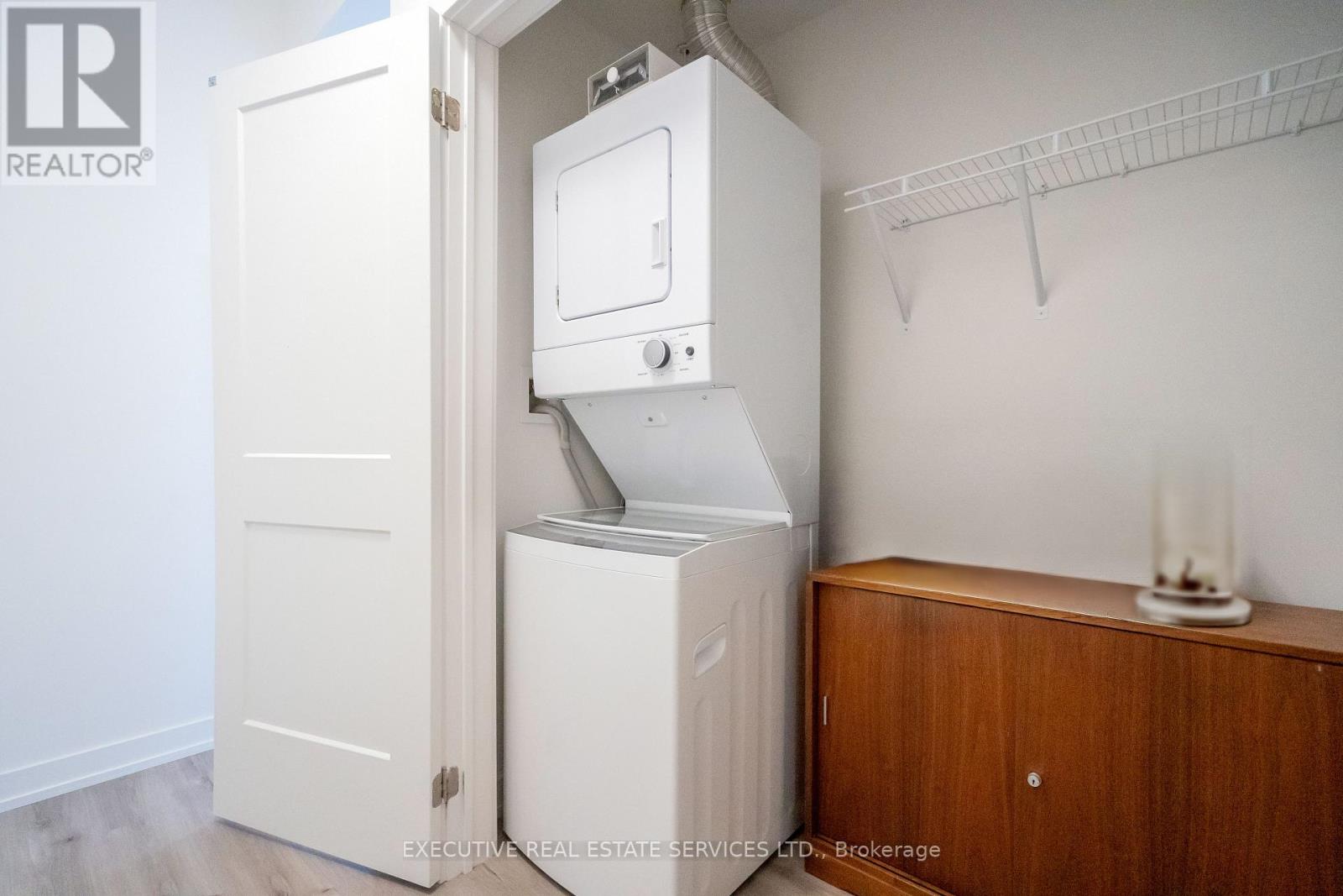 #322 251 NORTHFIELD DRIVE E - 35