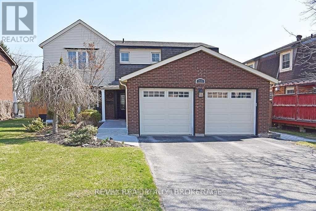 218 ANGELINE STREET N - 1
