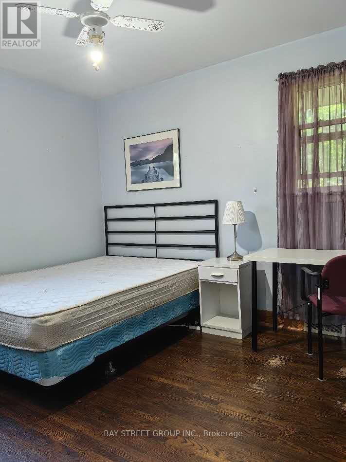 14 MACBETH BOULEVARD - 16