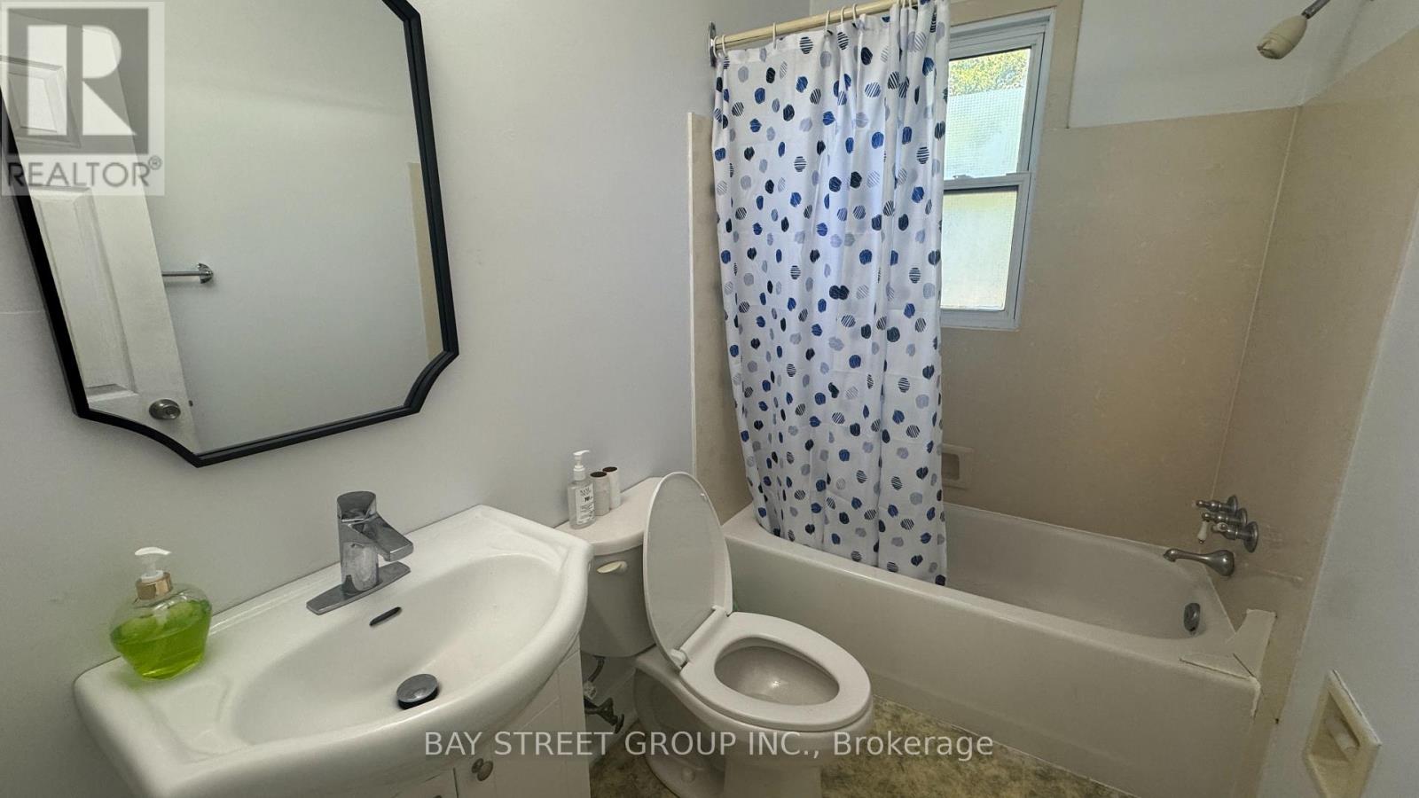 14 MACBETH BOULEVARD - 18