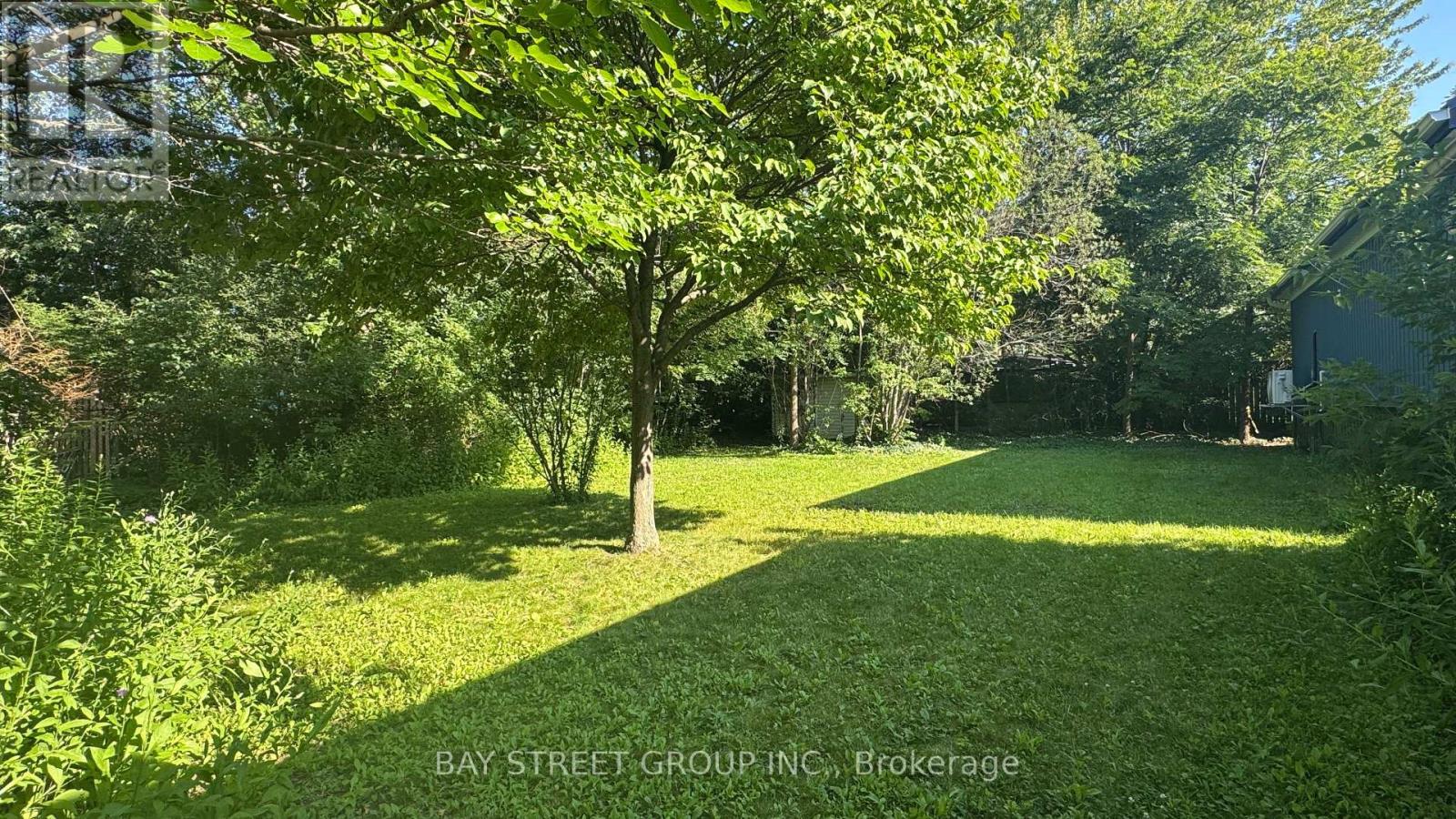 14 MACBETH BOULEVARD - 26
