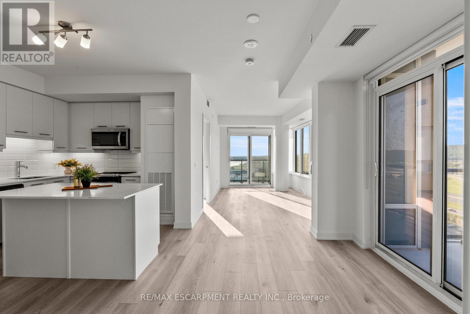 #1311 385 WINSTON ROAD - Image 8