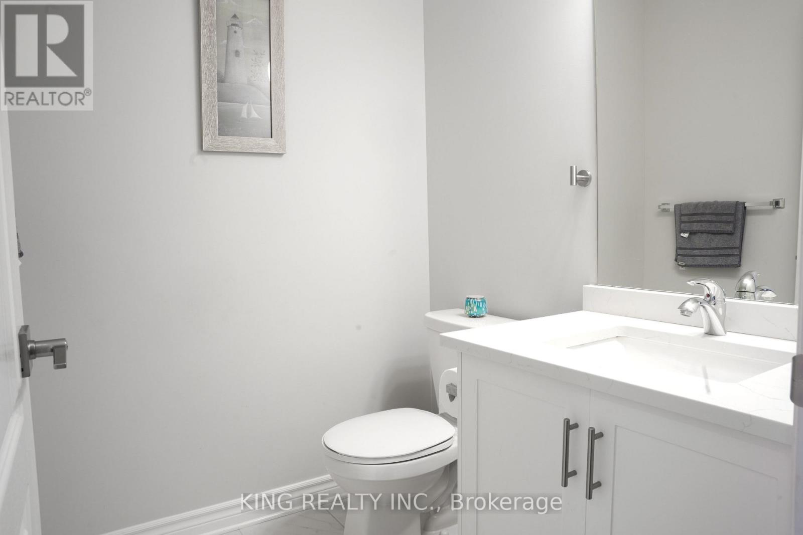 86 CAMERON CRESCENT - 22