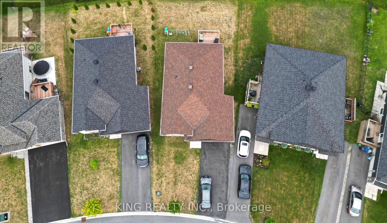 86 CAMERON CRESCENT - Image 8