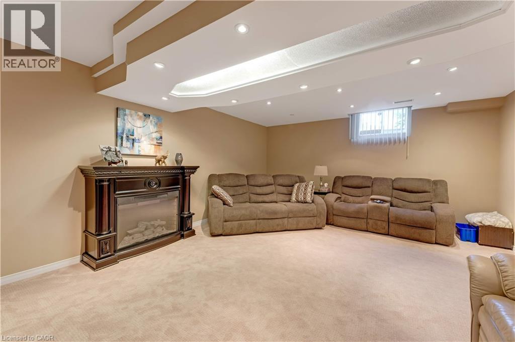 42 BRIARMEADOW Crescent - 29