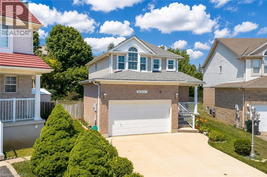 42 BRIARMEADOW Crescent - 39