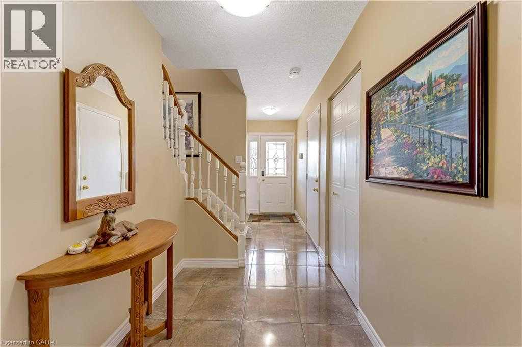 42 BRIARMEADOW Crescent - 4